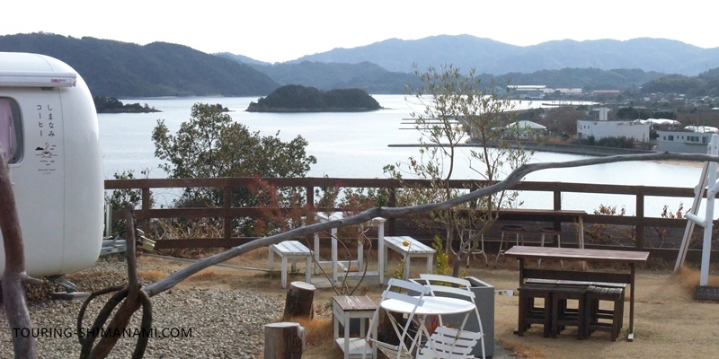 【写真】しまなみ海道の立寄りスポット：大三島の多々羅にある屋外カフェ「しまなみコーヒー」