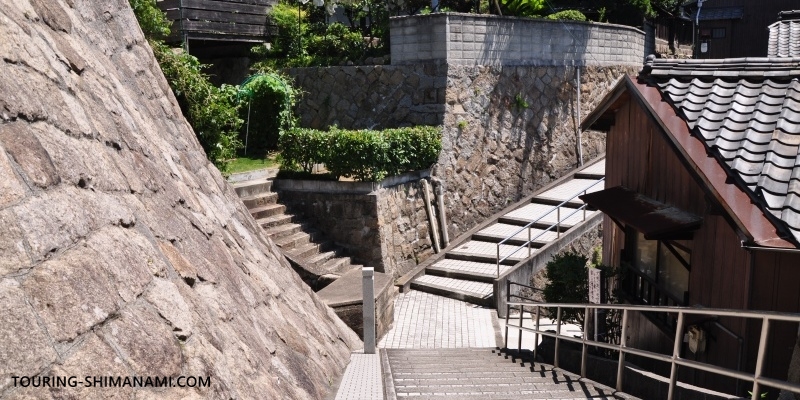 【写真】しまなみ海道の観光スポット：尾道の山手の路地を歩く古寺めぐりコースの不思議な階段