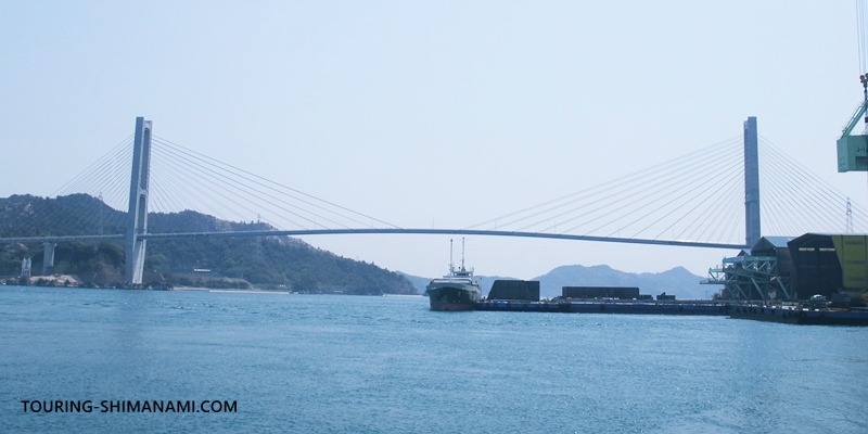 【写真】しまなみ海道の橋と自転車専用道出入口：ゆめしま海道の岩城橋