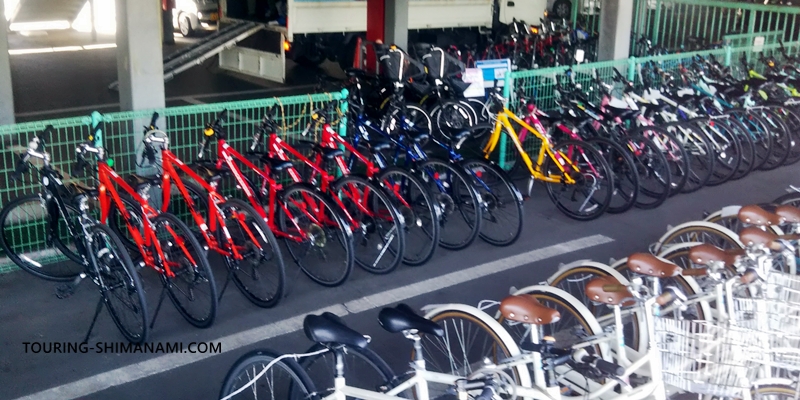 【写真】尾道駅から尾道港レンタサイクルターミナル：尾道港の貸出用の自転車がずらり