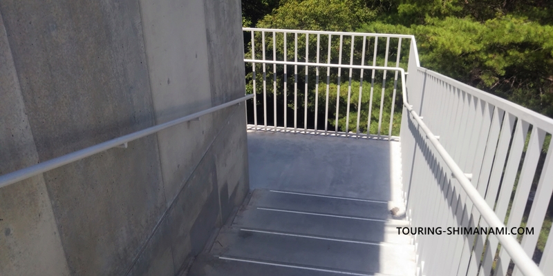【写真】千光寺公園展望台PEAKとロープウェイ：地上から階段でのアクセスも可能