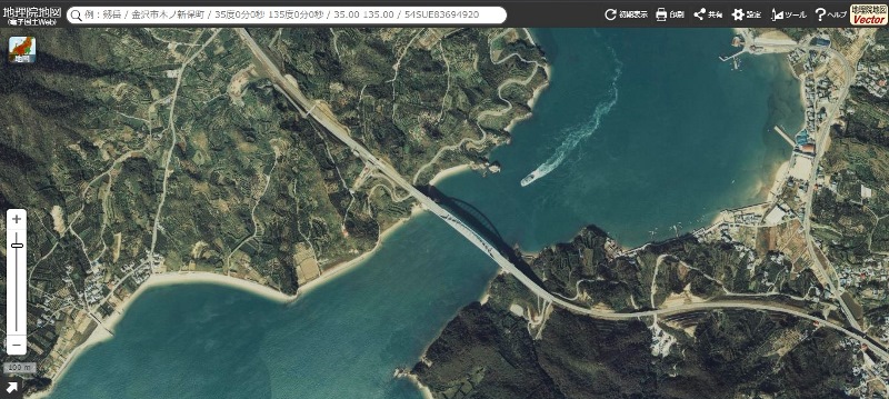 【スクリーンショット】しまなみ海道の歴史：1980年頃の大三島橋付近の空中写真（地理院地図より引用）