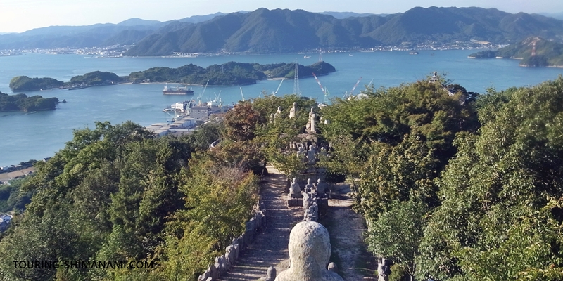 【写真】しまなみ海道ドライブ・観光：白滝山の展望と五百羅漢の石仏