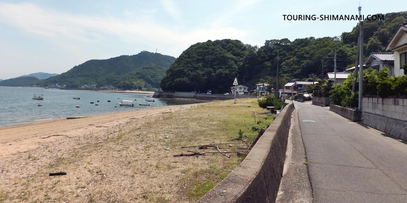 【写真】向島の外周コース：岬と砂浜が次々と連続して登場