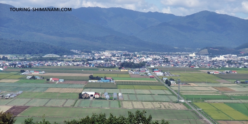 Photo: Farm roads in Furano laid out in a grid pattern