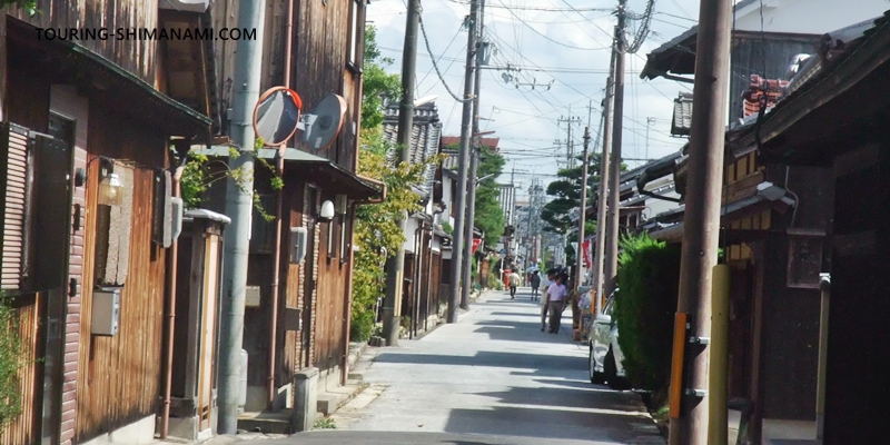 Photo: Japan cycling route – cycling through the town of Omihachiman